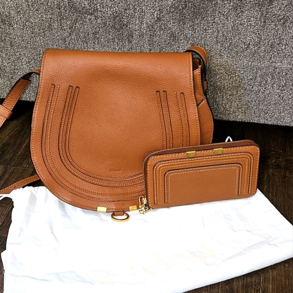 Chloe" Marcie Leather Crossbody Bag w/ Wallet - Picture 2 of 12